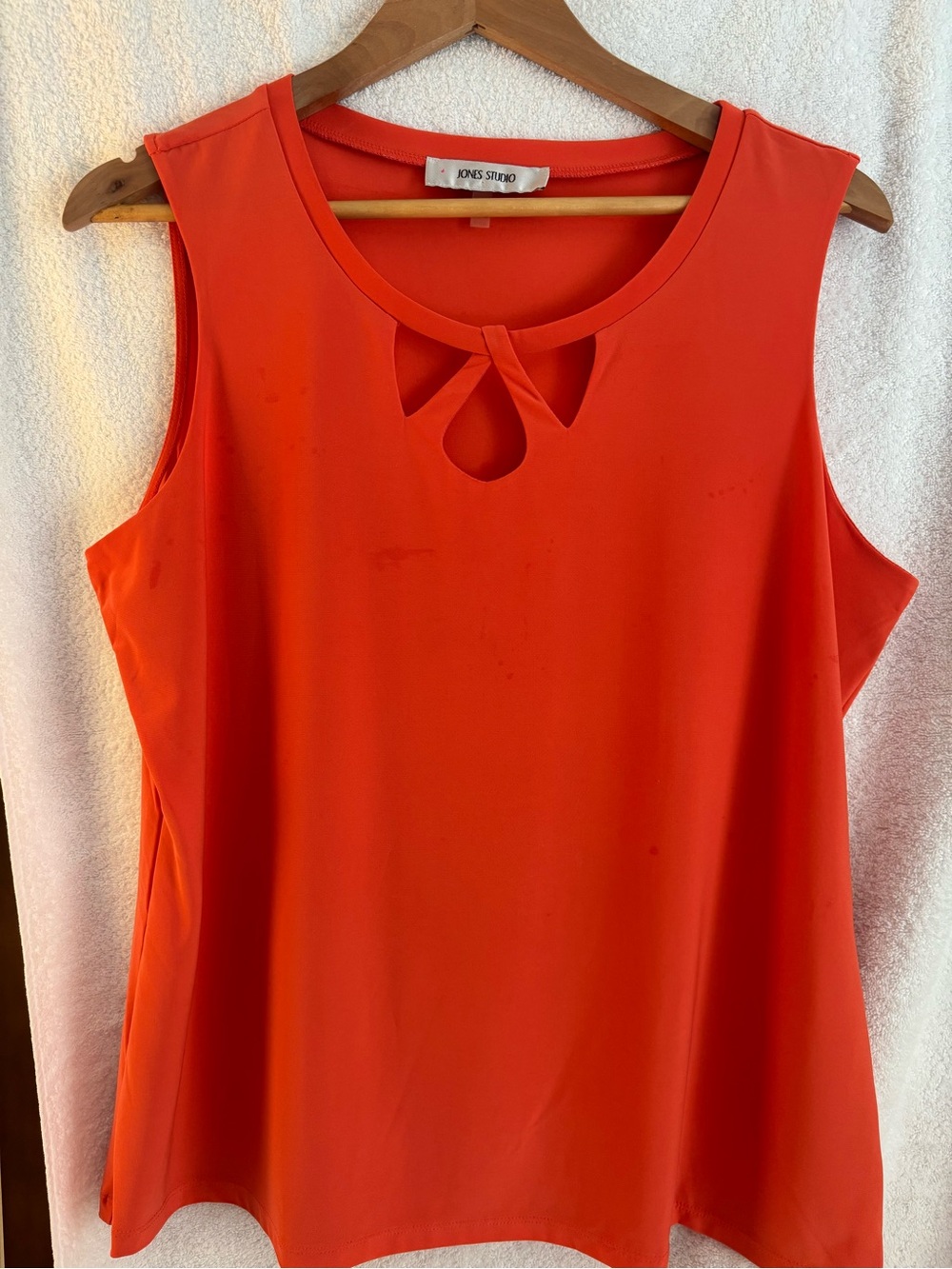 Jones Studio Bright Orange Sleeveless Keyhole Tank